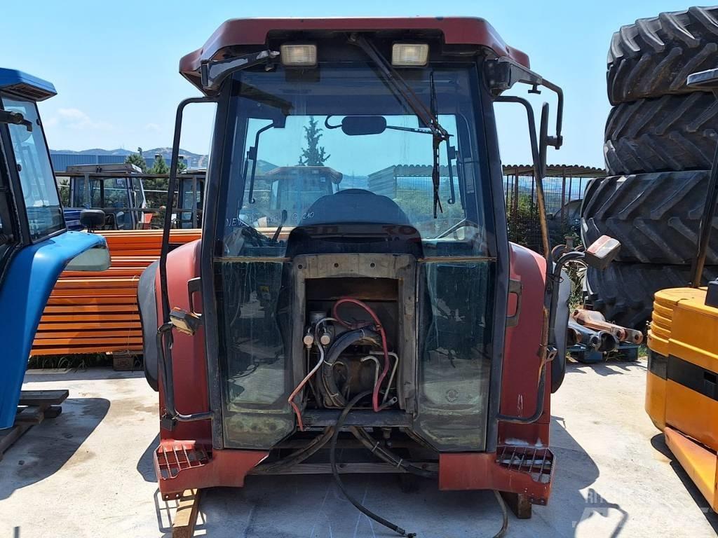 New Holland G 210 Kabīnes un interjers