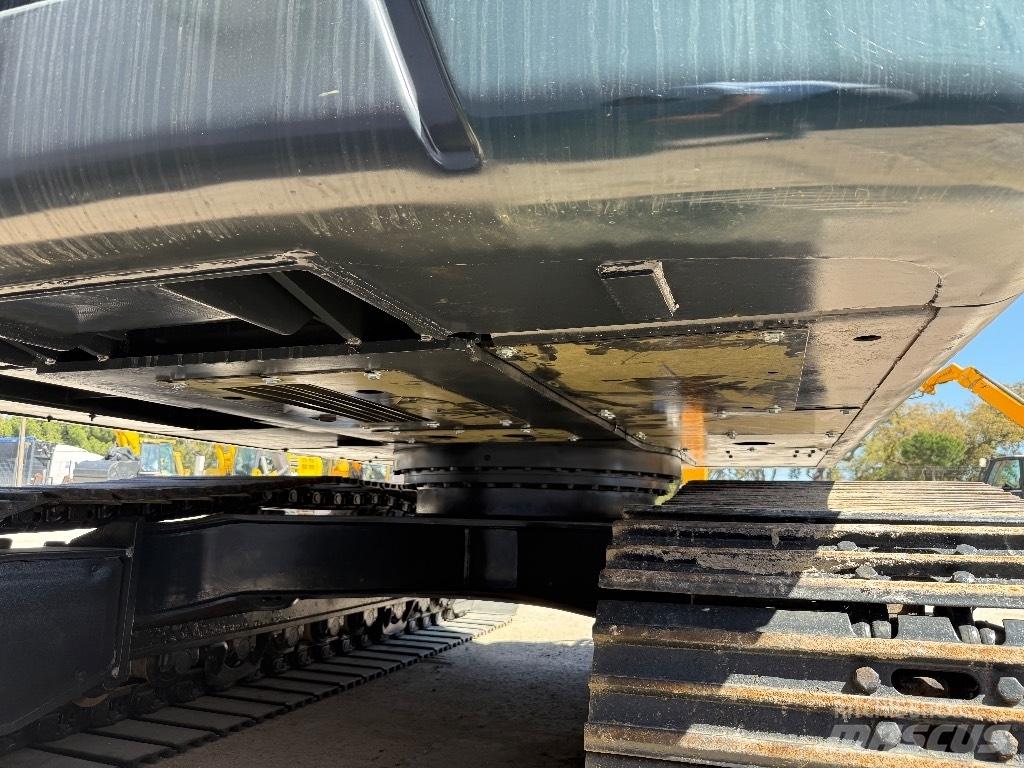 Hyundai HX220 LR Ekskavatori tālās sniedzamības darbiem