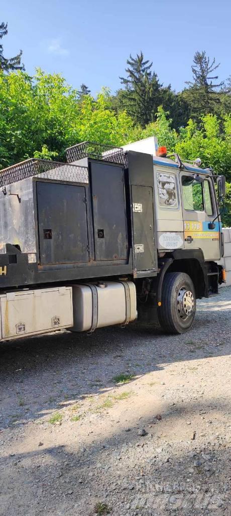 MAN 26.422 Platformas/izkraušana no sāniem