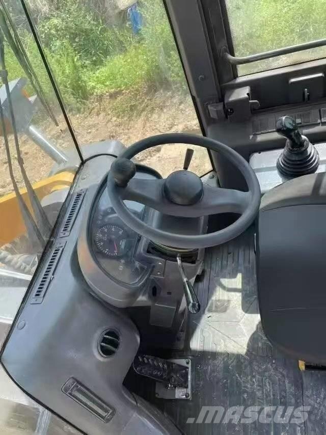 SDLG LG 956 L Iekrāvēji uz riteņiem