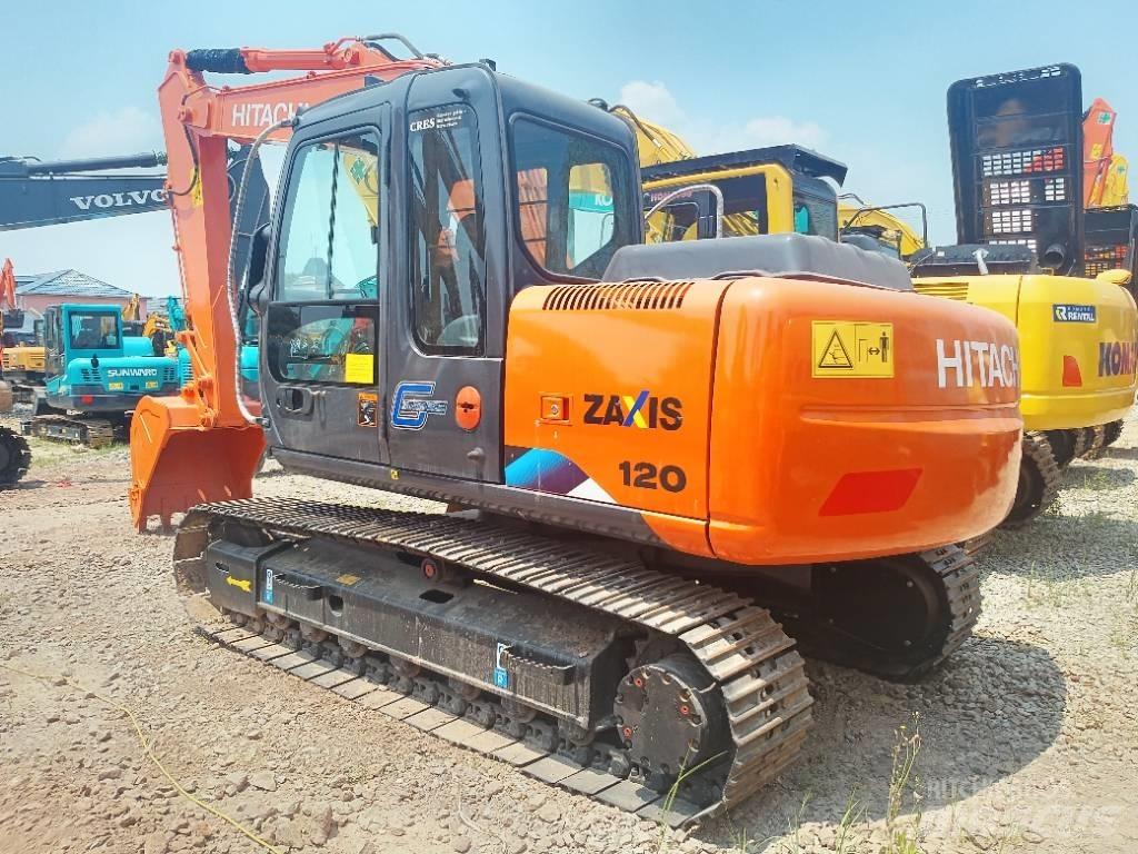 Hitachi ZX 120 Kāpurķēžu ekskavatori