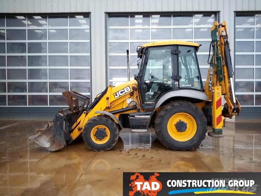 JCB 3 CX Ekskavatori-iekrāvēji