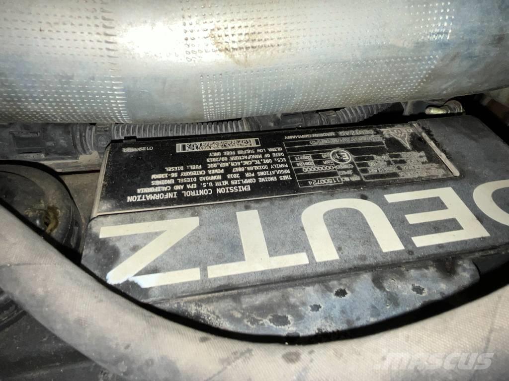 Mecalac 10 MCR Kāpurķēžu ekskavatori