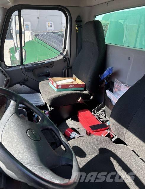 Freightliner M2 Dzērienu piegāds kravas mašīnas