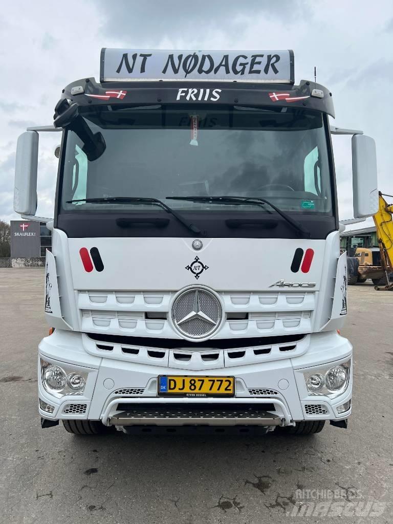 Mercedes-Benz 3246 Smagās mašīnas ar celtni