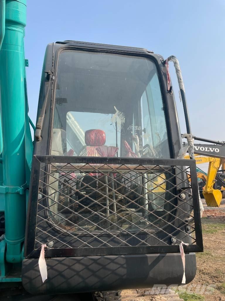 Kobelco SK 200 Kāpurķēžu ekskavatori