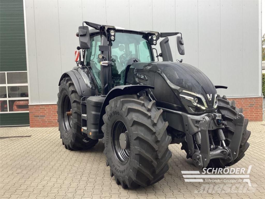 Valtra Q 305 Traktori
