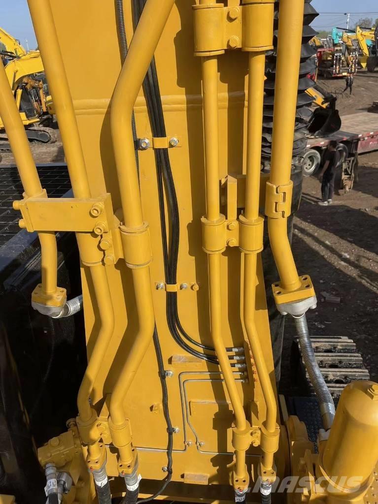 CAT 349 Kāpurķēžu ekskavatori