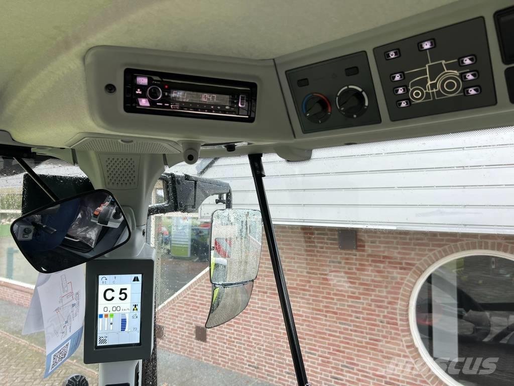 CLAAS Arion 530 CIS+ Traktori