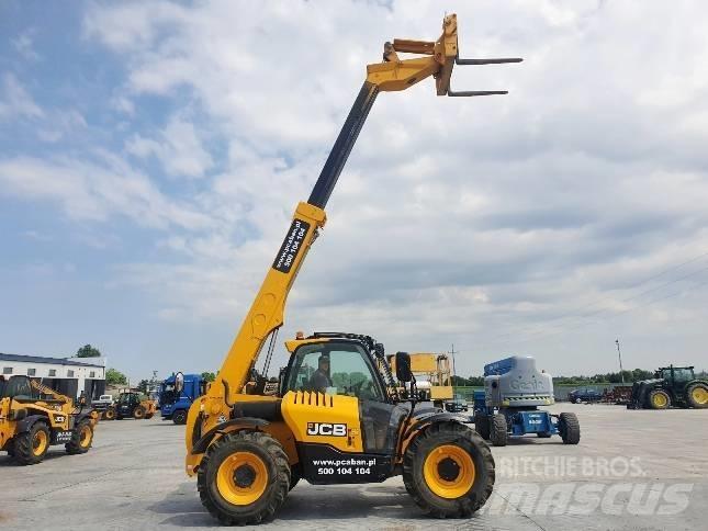 JCB 531-70 - BC24 Teleskopiskie manipulatori