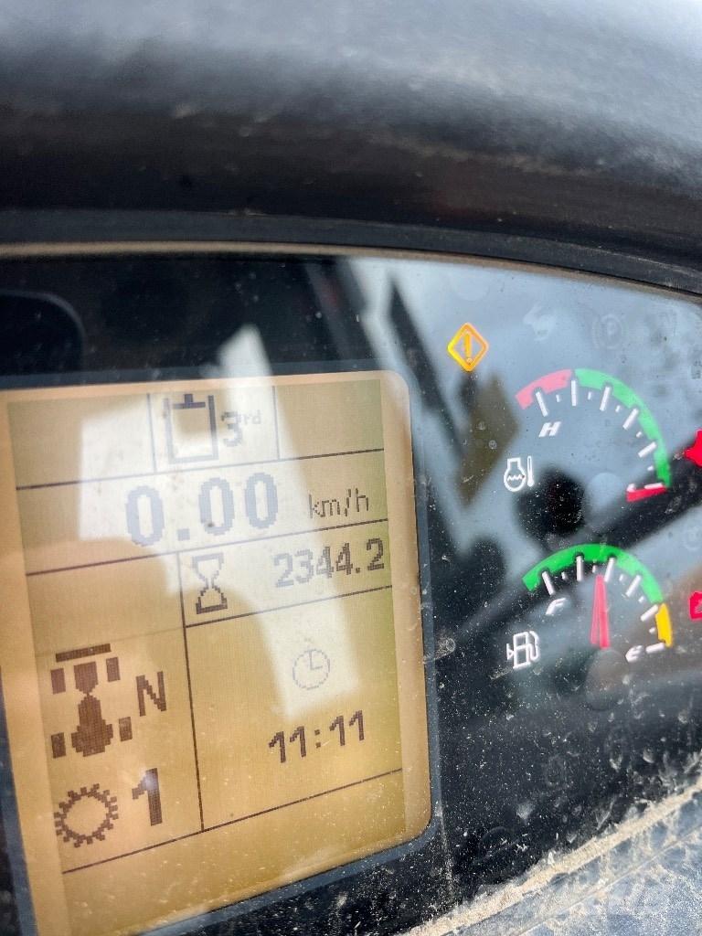 CASE 321 F Iekrāvēji uz riteņiem