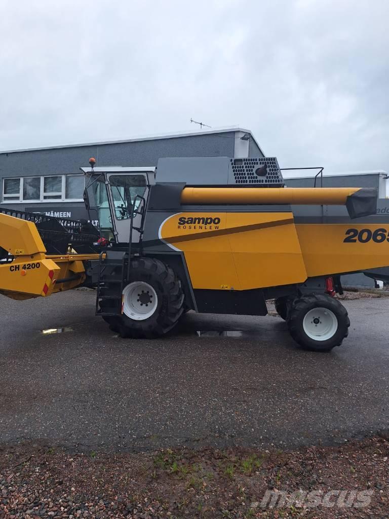 Sampo-Rosenlew 2065 Ražas novākšanas kombaini