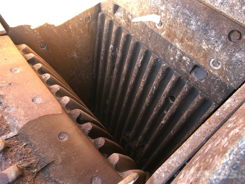 McCloskey J45 Drupinātāji