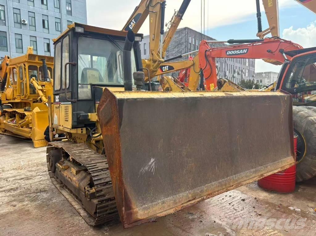 CAT D3C Kāpurķēžu buldozeri