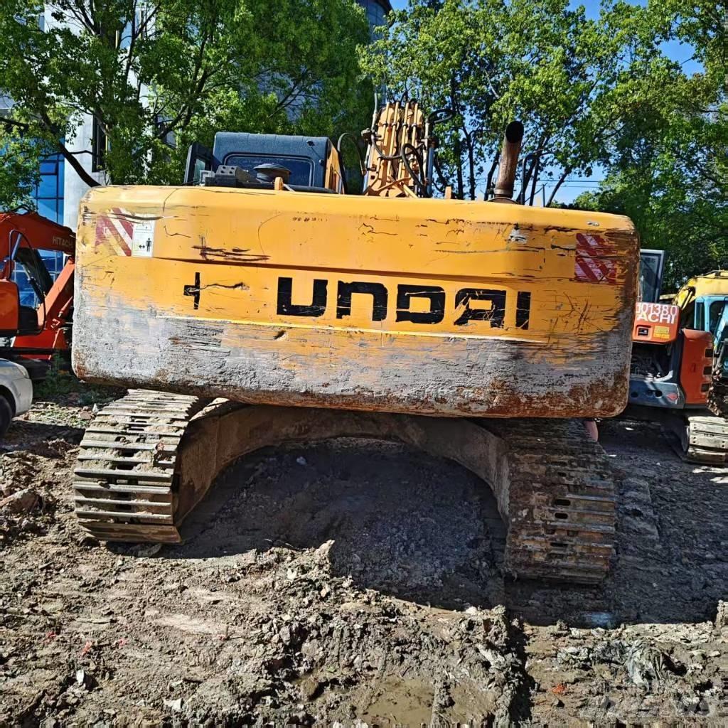 Hyundai 305lc-7 Kāpurķēžu ekskavatori