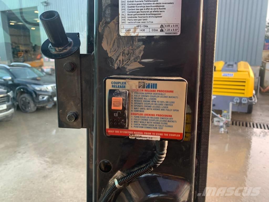 Hitachi ZX 135 US-6 Kāpurķēžu ekskavatori