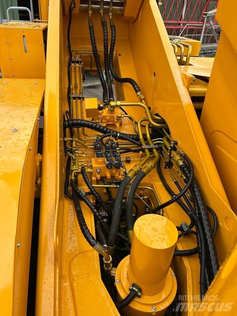 XCMG XCR70_E Celtņi nelīdzenām virsmām