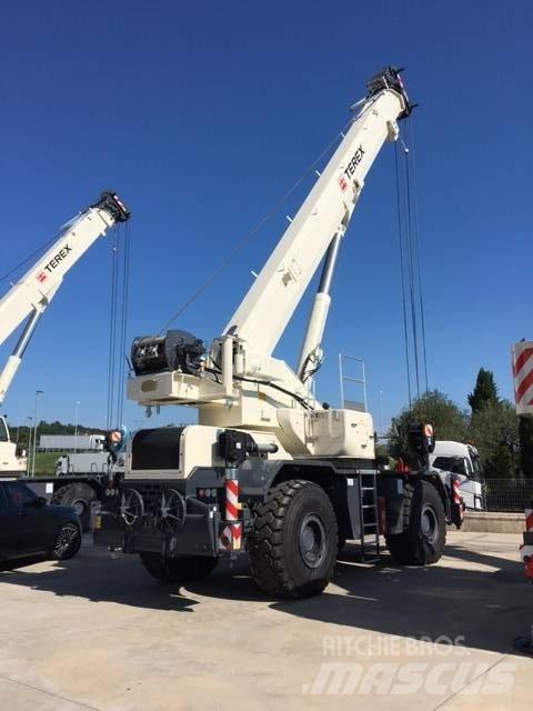 Terex TRT90 Celtņi nelīdzenām virsmām