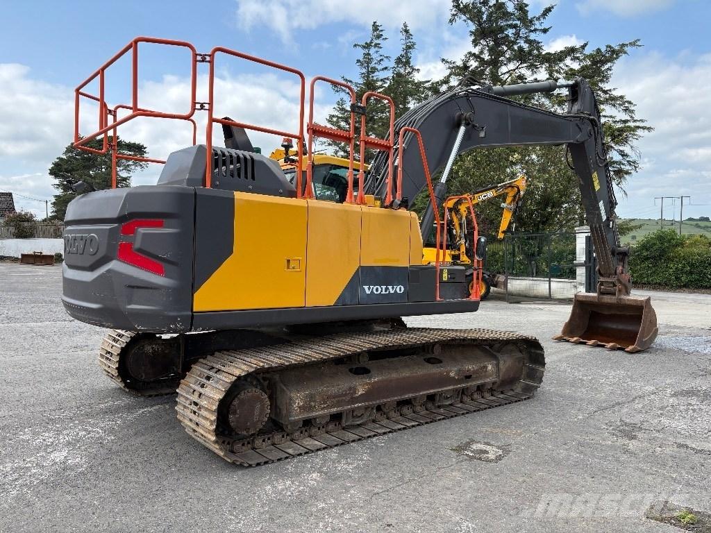 Volvo EC 200 Kāpurķēžu ekskavatori