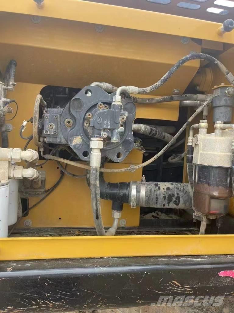 Sany SY 200 C Plus Kāpurķēžu ekskavatori