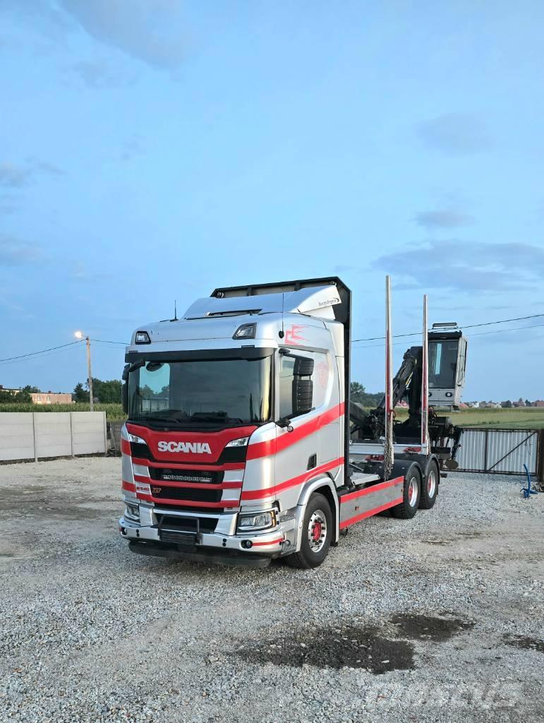 Scania R 540 Smagās mašīnas ar celtni