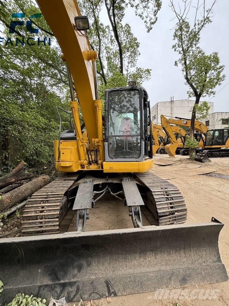 Komatsu PC 128 US Kāpurķēžu ekskavatori