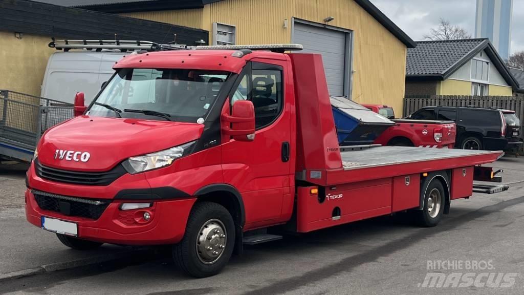 Iveco Daily 70C18H/P Evakuators ar manipulatoru