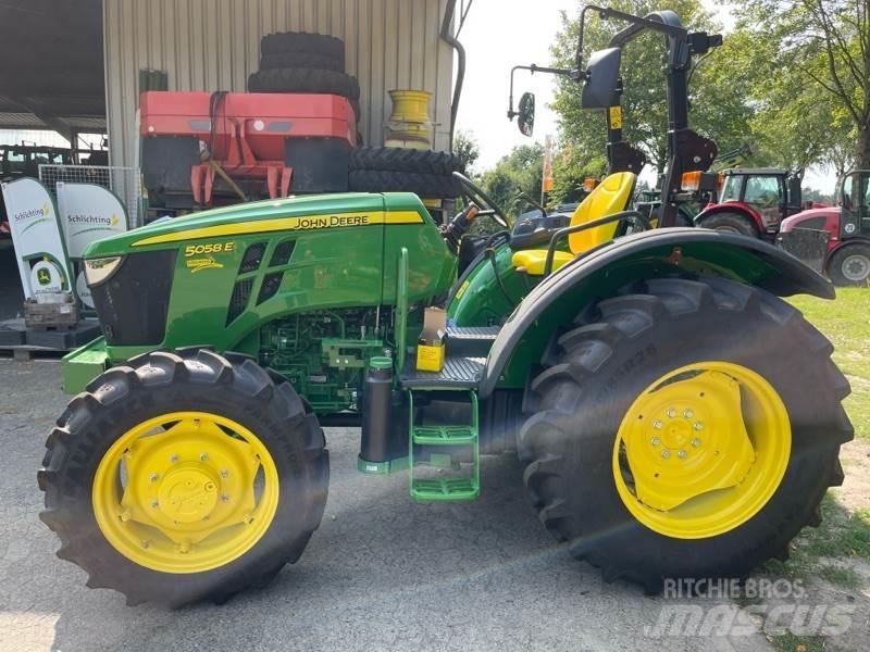 John Deere 5058E Traktori