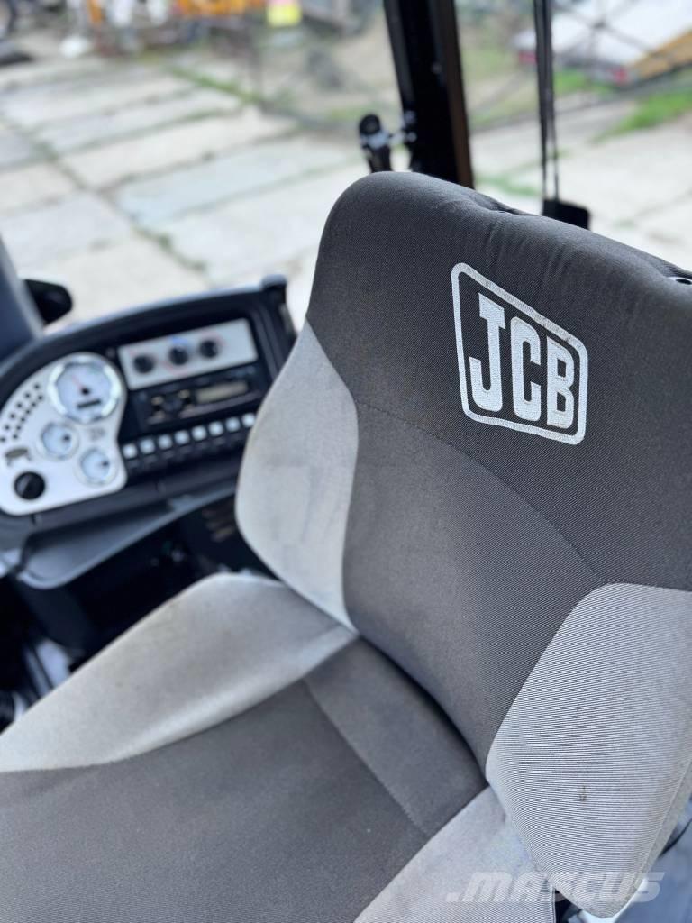JCB 3 CX Super Ekskavatori-iekrāvēji