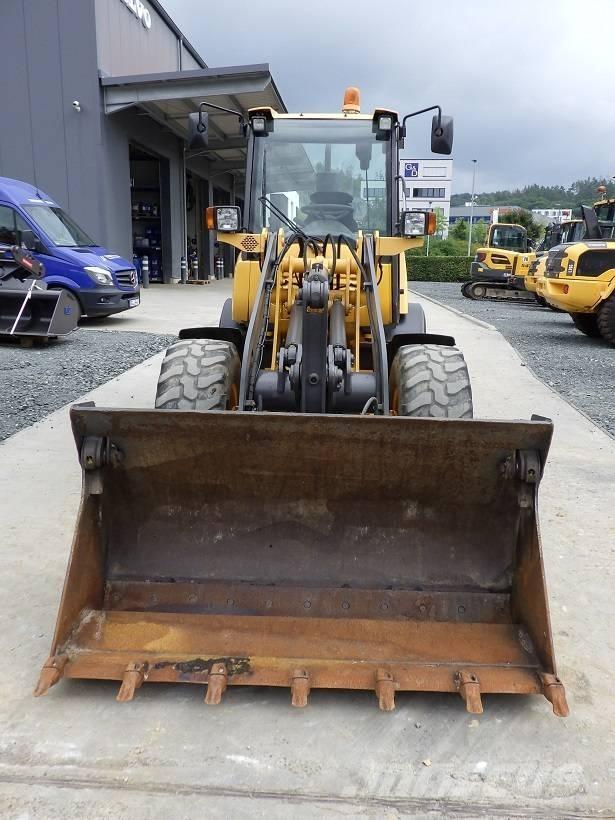 Volvo L 25 F Iekrāvēji uz riteņiem