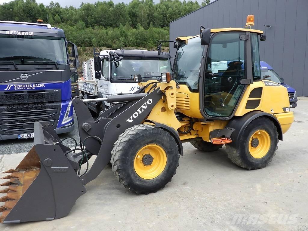 Volvo L 25 F Iekrāvēji uz riteņiem