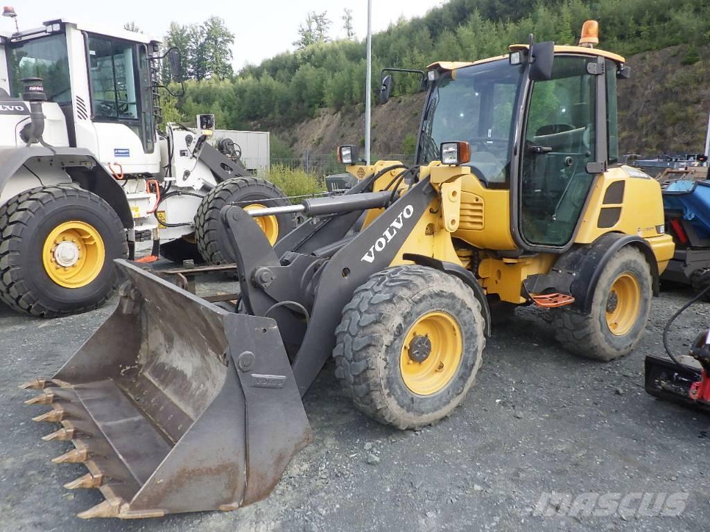 Volvo L 25 F Iekrāvēji uz riteņiem