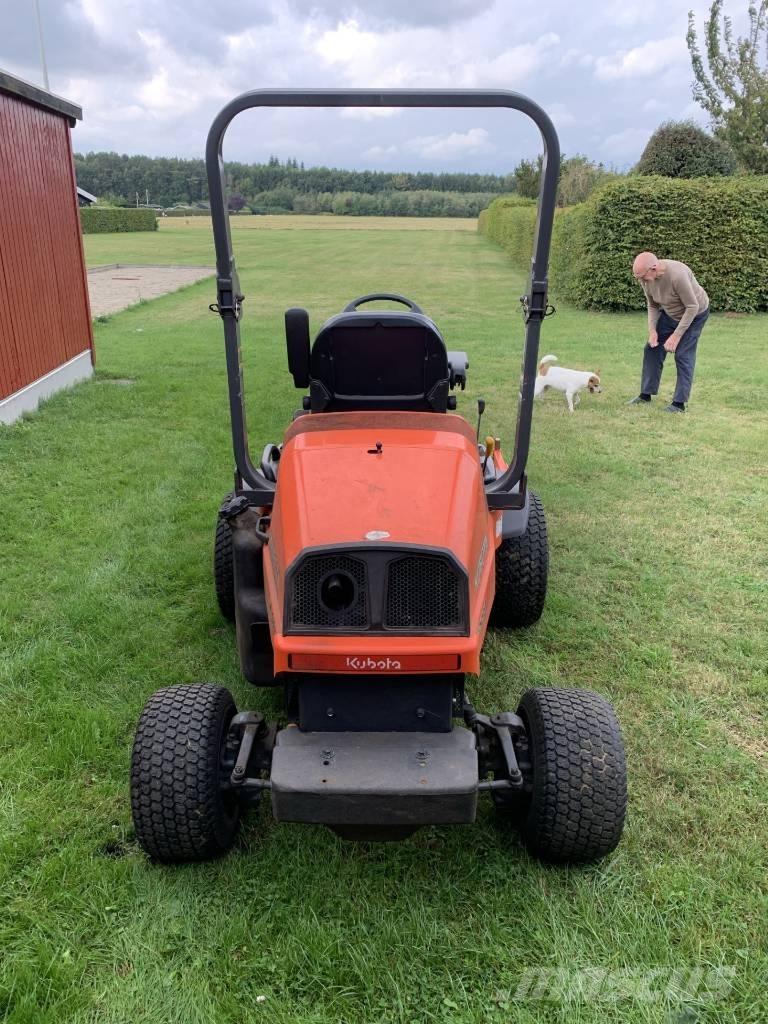 Kubota F2880 Mauriņa traktors