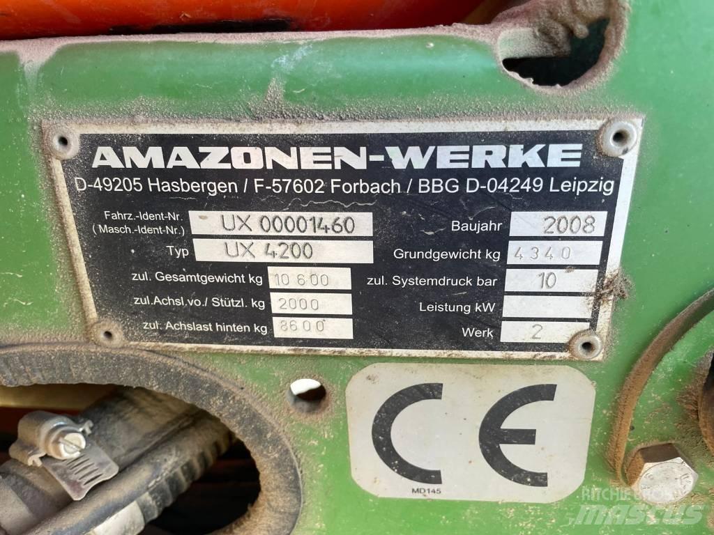 Amazone UX 4200 Piekabināmie smidzinātāji(miglotāji)