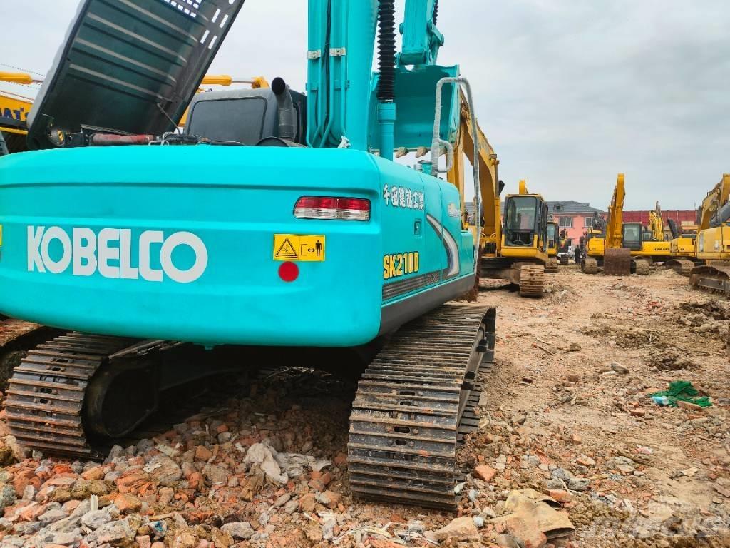 Kobelco SK 210 D Kāpurķēžu ekskavatori
