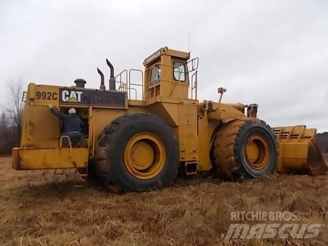 CAT 992C Iekrāvēji uz riteņiem