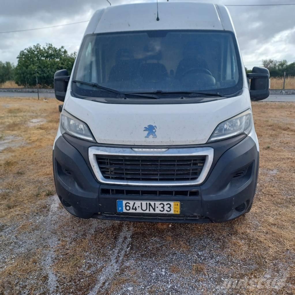 Peugeot Boxer Vieglais kravas automobilis/izkraušana no sāniem