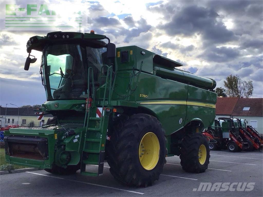 John Deere S 780 Ražas novākšanas kombaini