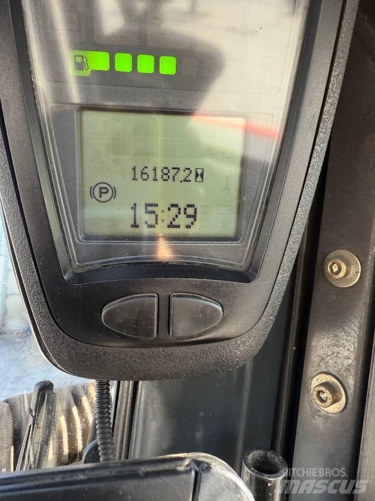 Linde H 30 D Tehnika ar dīzeļa dzinēju