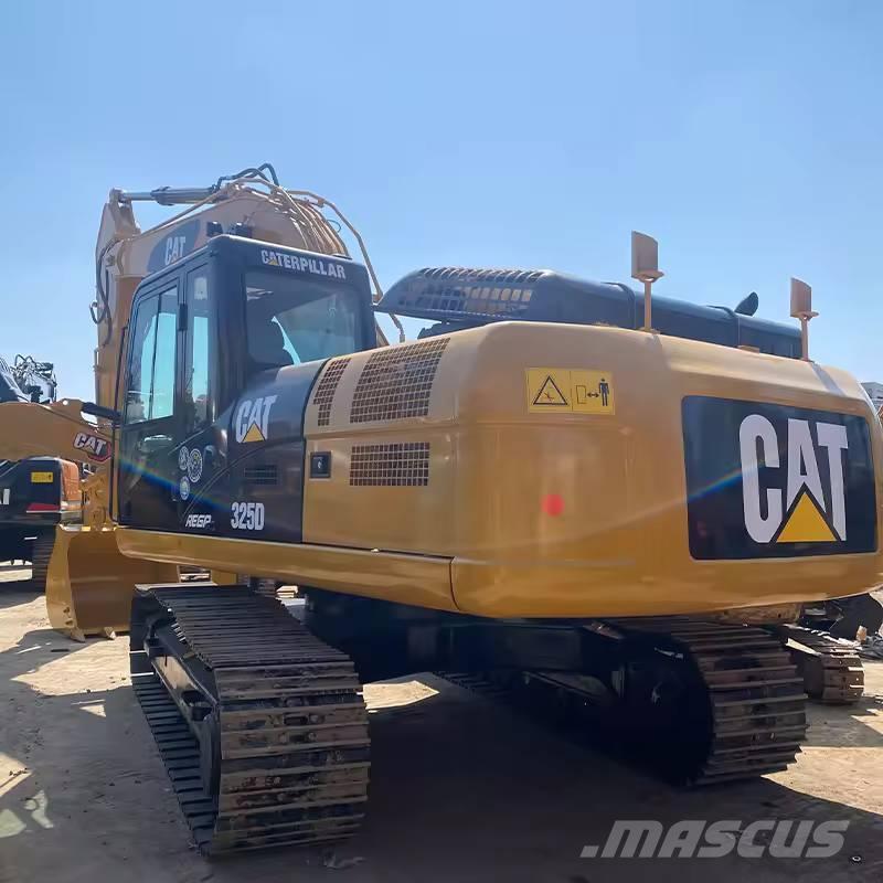 CAT 325 D Kāpurķēžu ekskavatori
