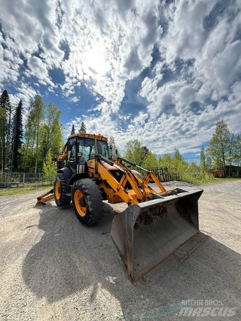 JCB 4 CX Ekskavatori-iekrāvēji