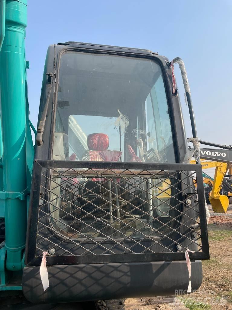 Kobelco SK 200 Kāpurķēžu ekskavatori