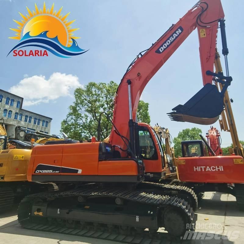 Doosan DX 225 LC Kāpurķēžu ekskavatori