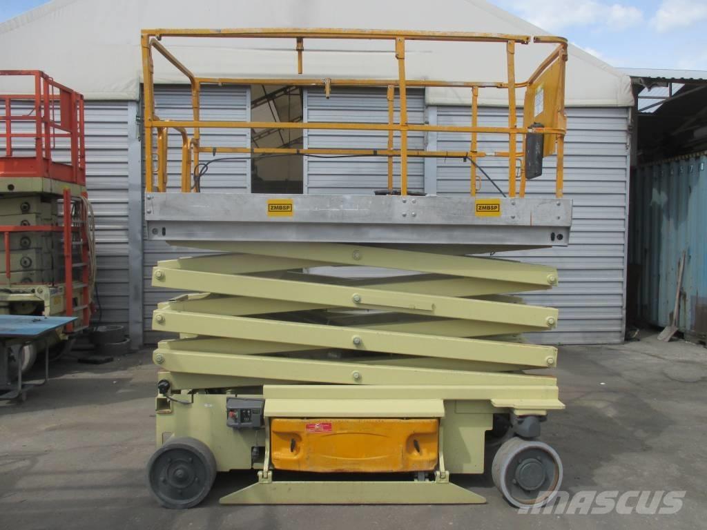 JLG 3246 ES Šķerveida pacēlāji