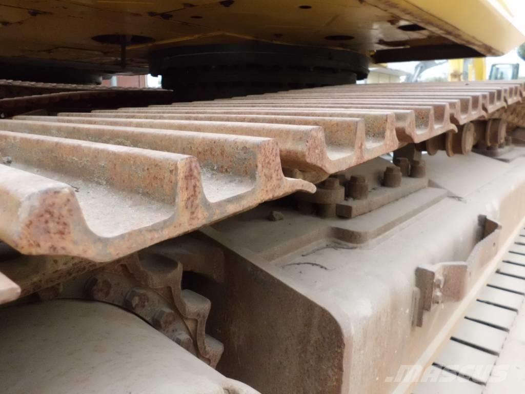 Komatsu PC 450 Kāpurķēžu ekskavatori