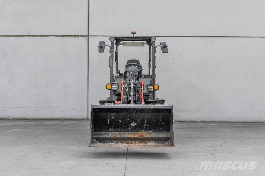 Manitou MLA 3-25 HC Mini iekrāvēji