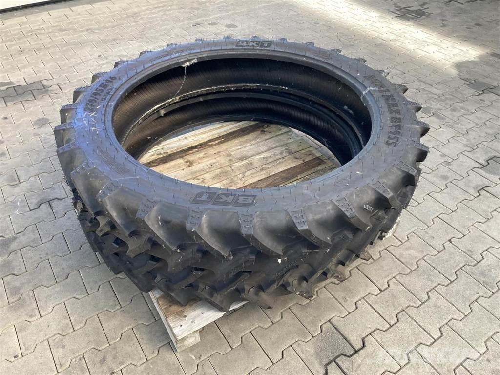 BKT 270/95R46 Riepas, riteņi un diski