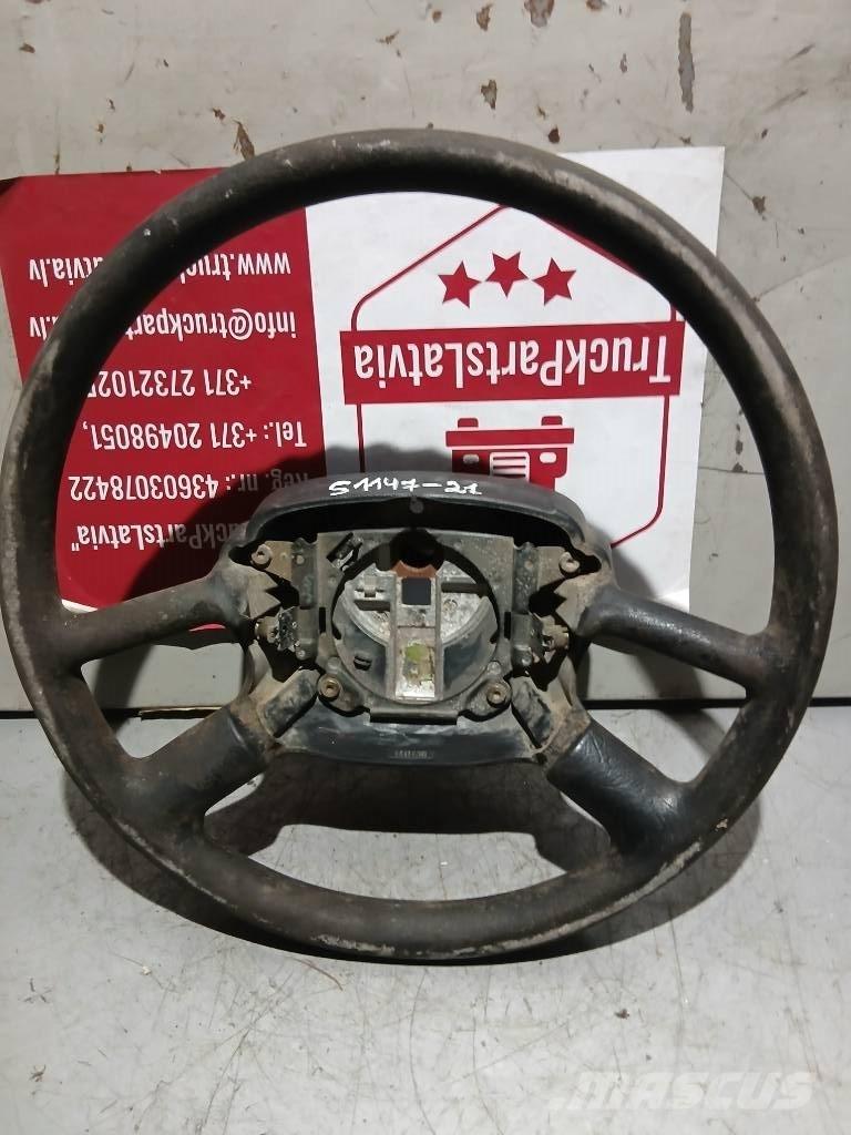 Scania 124   1411436 Kabīnes un interjers