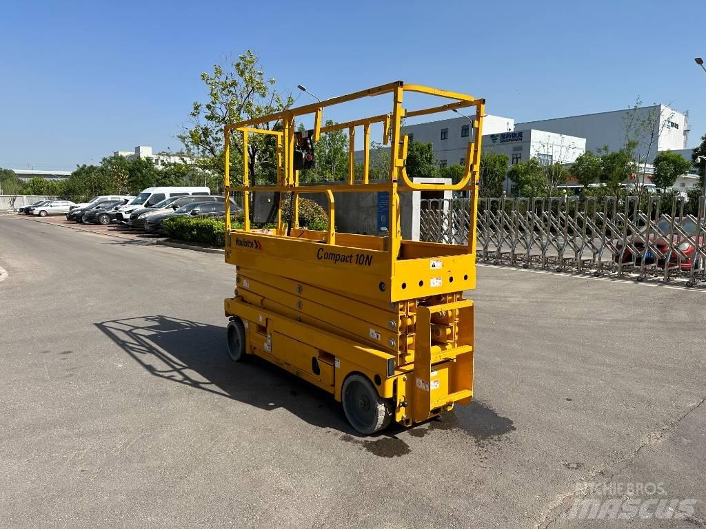 Haulotte COMPACT 10N Šķerveida pacēlāji