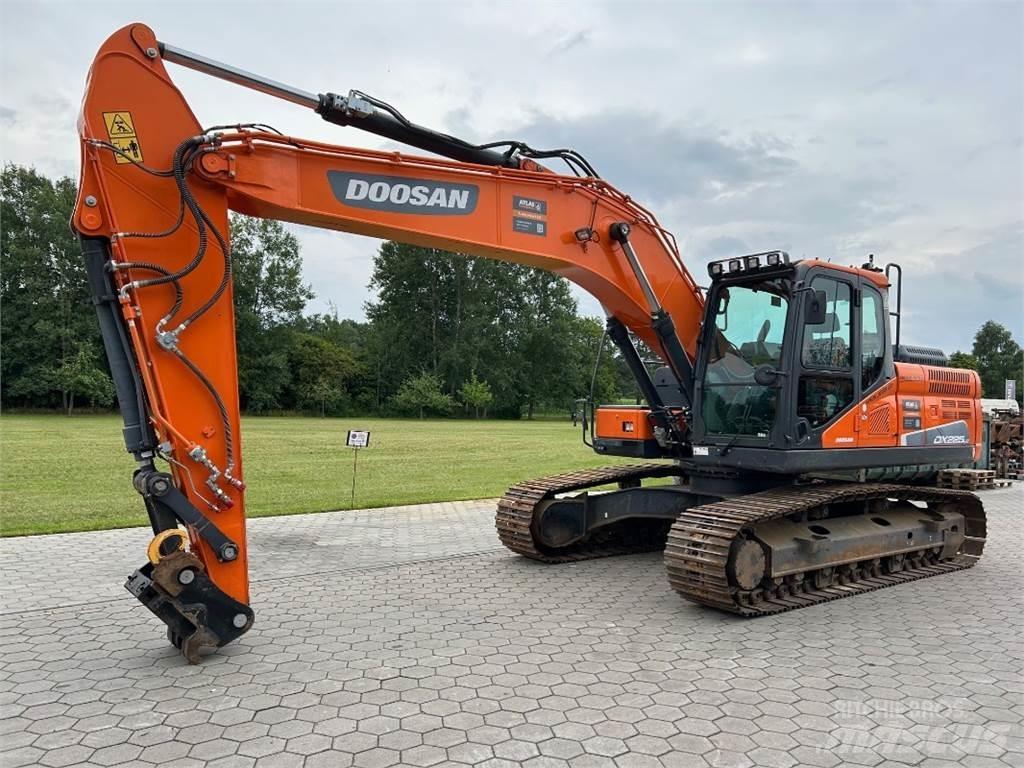 Doosan DX225LC-5 Kāpurķēžu ekskavatori
